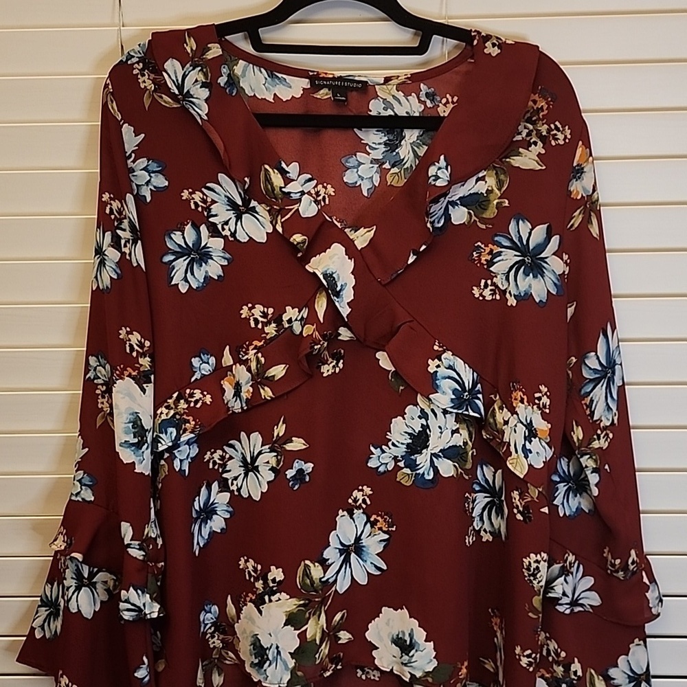 Signature STUDIO Floral Maroom Sheer Bell Sleeve Ruffled Top Large